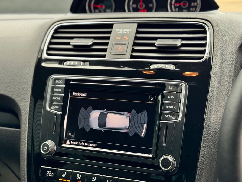 VOLKSWAGEN SCIROCCO
