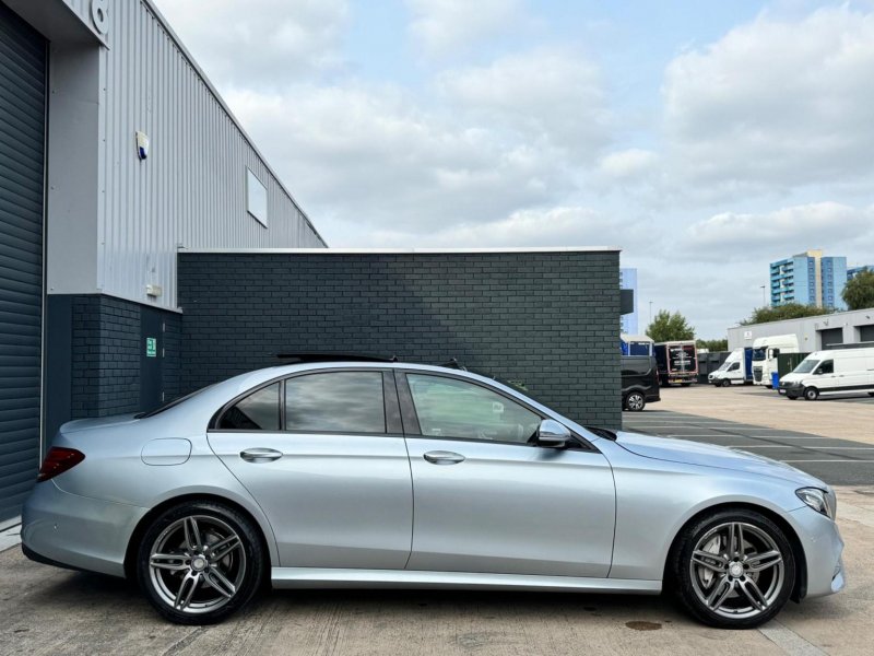 MERCEDES-BENZ E CLASS