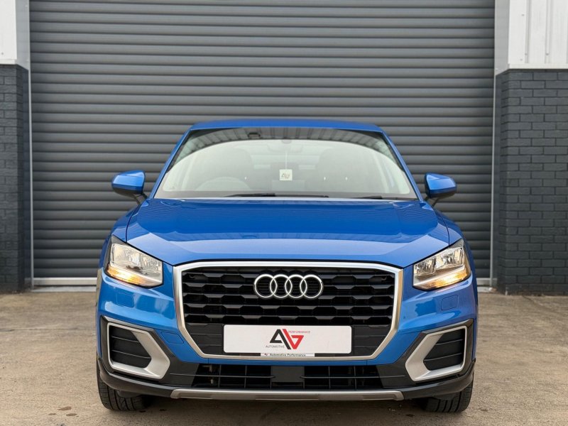 AUDI Q2