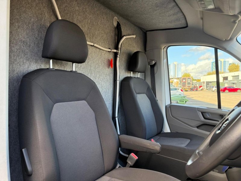 VOLKSWAGEN CRAFTER