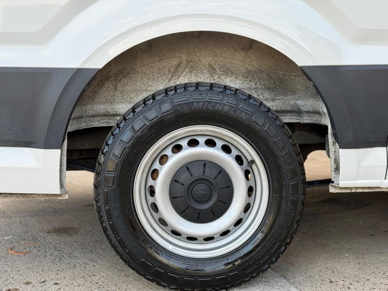 VOLKSWAGEN CRAFTER