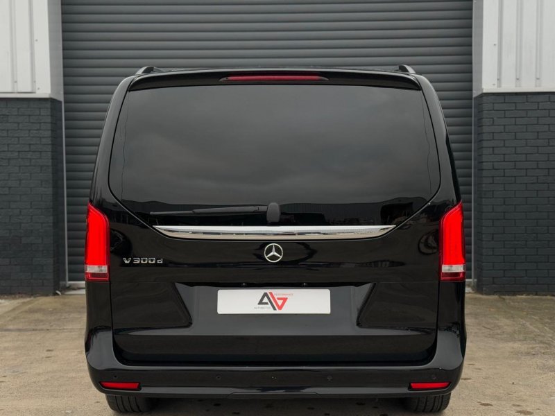 MERCEDES-BENZ V CLASS