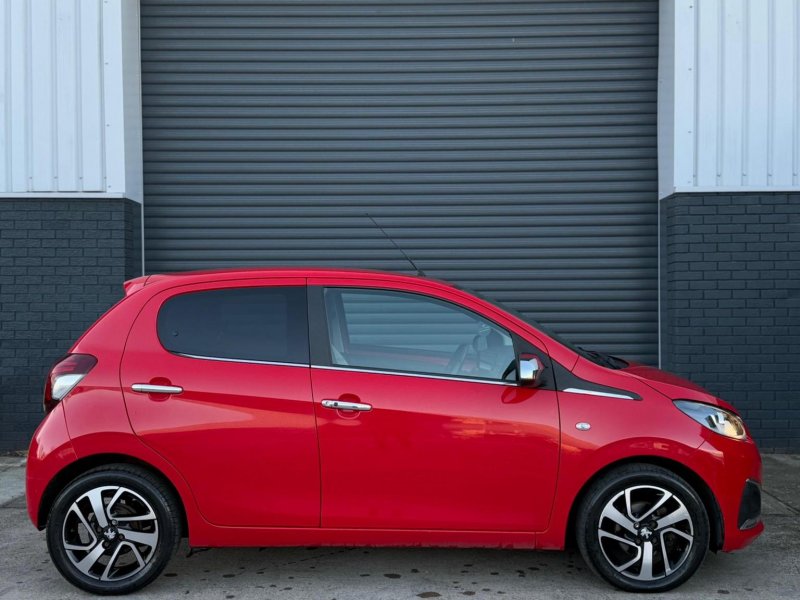 PEUGEOT 108