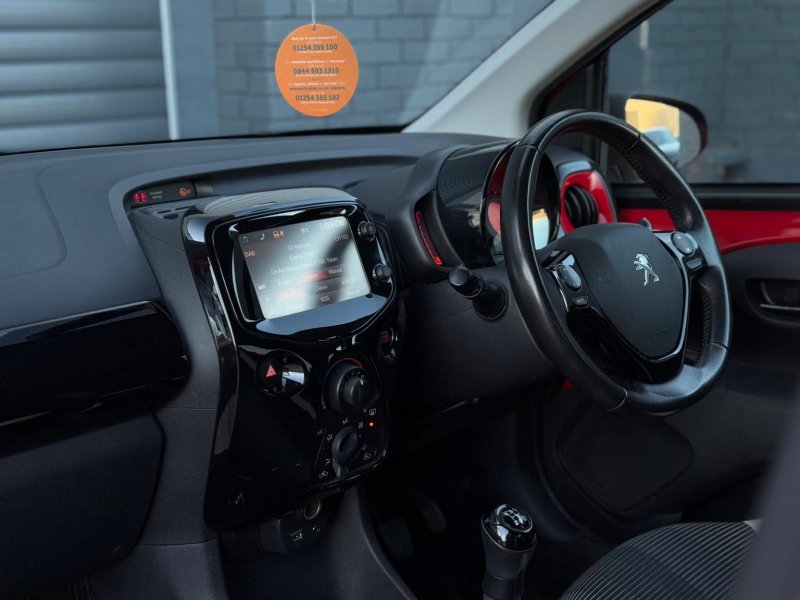 PEUGEOT 108