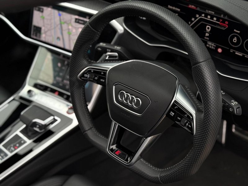 AUDI RS6