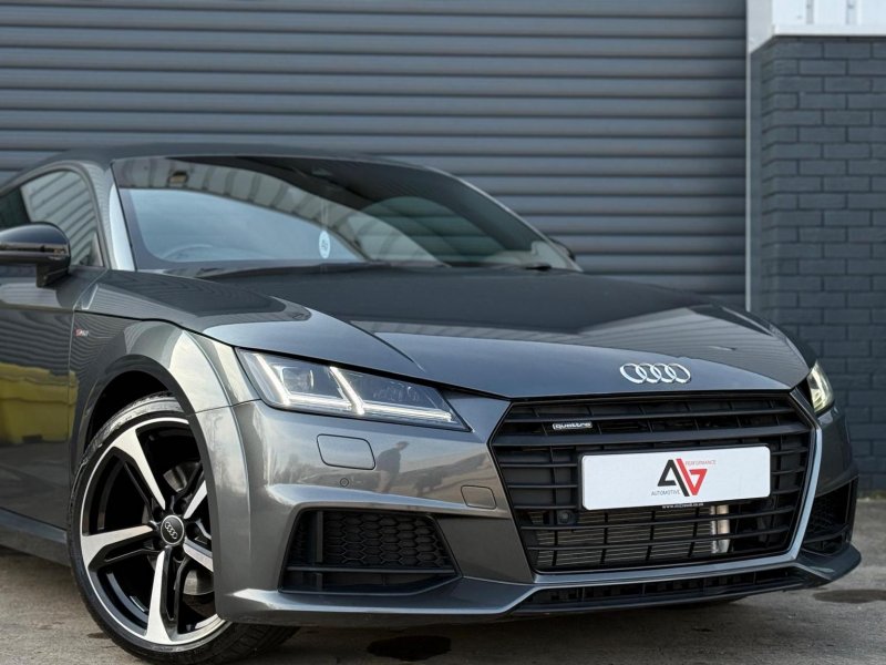AUDI TT